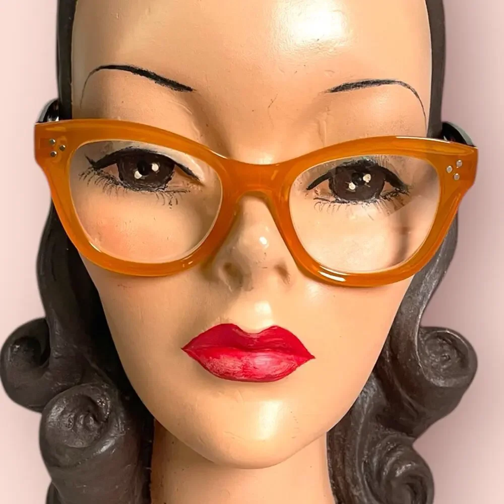 Betsey Johnson +2.00 Reading Glasses Readers Amber Tortoise Rounded Square